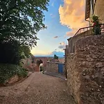 펜션 Le Chateau De Soleil