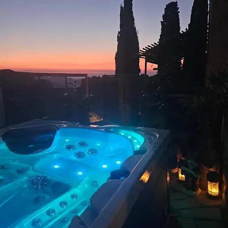 Le Chateau De Soleil Saint-Pons-de-Mauchiens