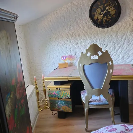 بيت للعطل Le Chateau De Soleil